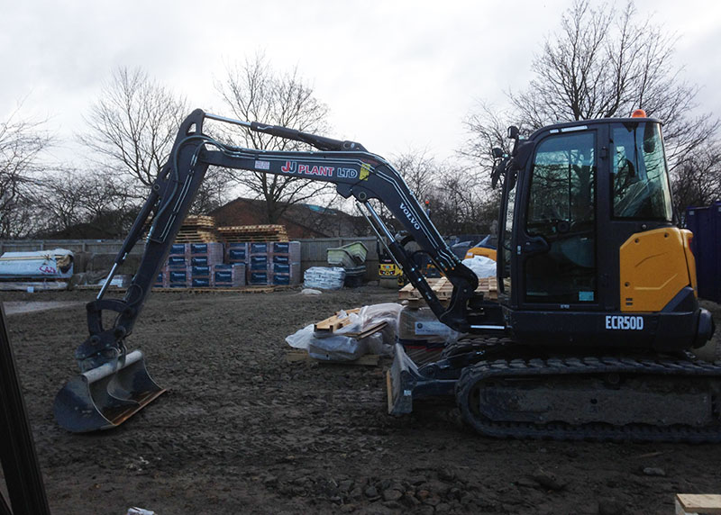 The Volvo ECR 50D Excavator is a powerful, short swing radius excavator designed to deliver exceptional digging performance and is equipped to work on a range of jobs from utilities to landscaping.